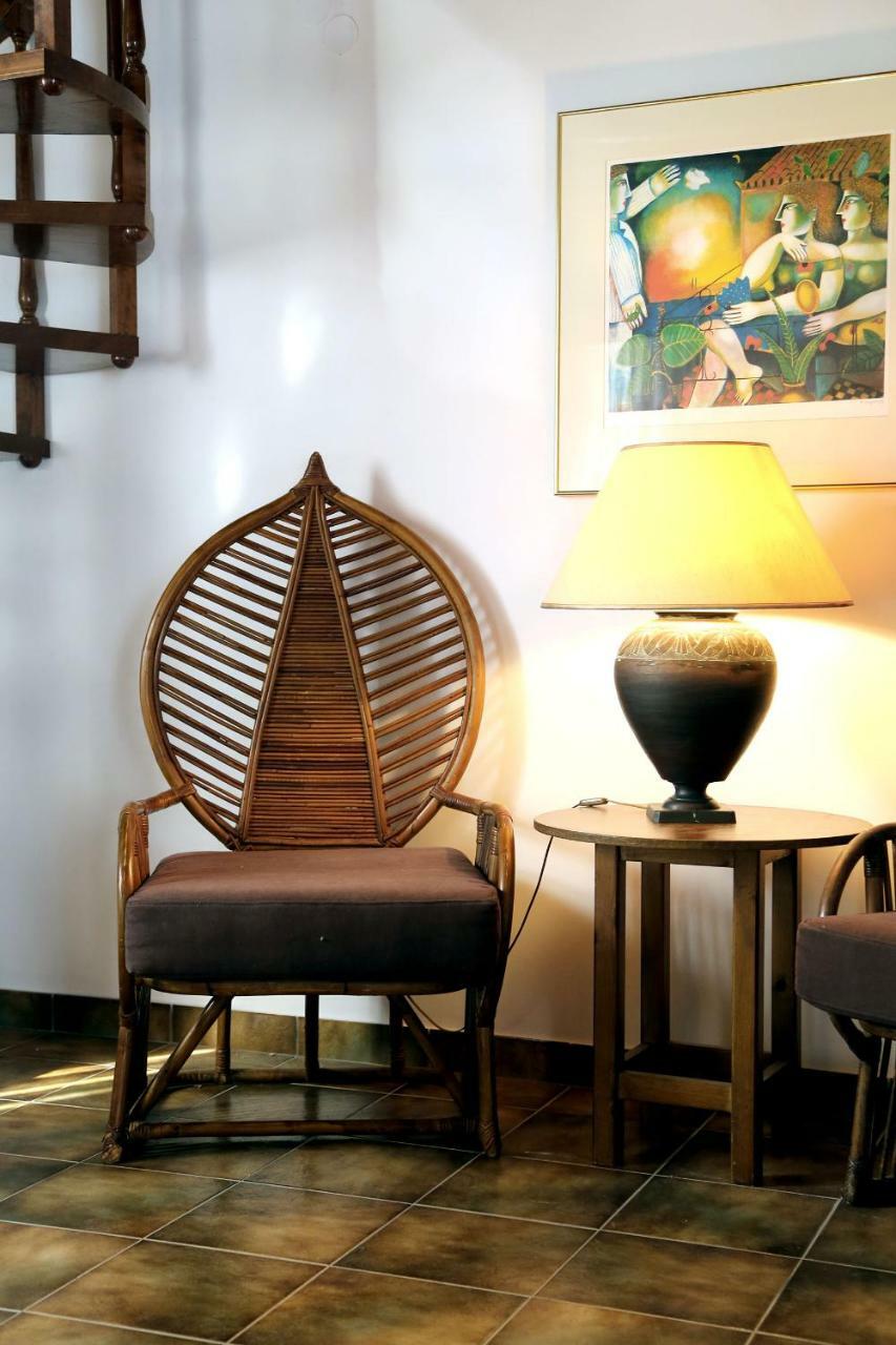 Candia House Bagian luar foto
